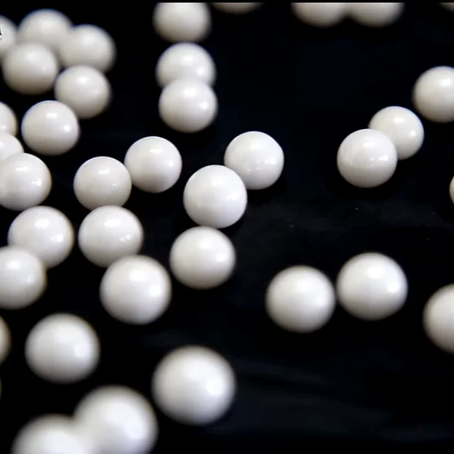 0.1mm~50mm diameter ceramic ZrO2 beads Yttrium Stabilized media from Zirconia Oxide powder
