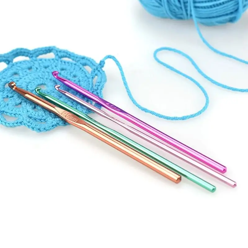 Hot selling 2.0-10.0 mm Colorful Soft Handle Aluminum Crochet Hooks Knitting Needles Set For Craft Yarn Needlework