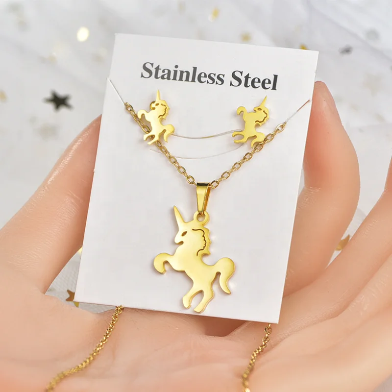 Simple Cut Stainless Steel Horse Pendant Custom PVD  Plated 18k Gold Cute Animal Insect Pendant Necklace Earrings Fashion Set
