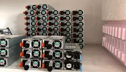 Блок питания 550 Вт Platinum Hot Plug для