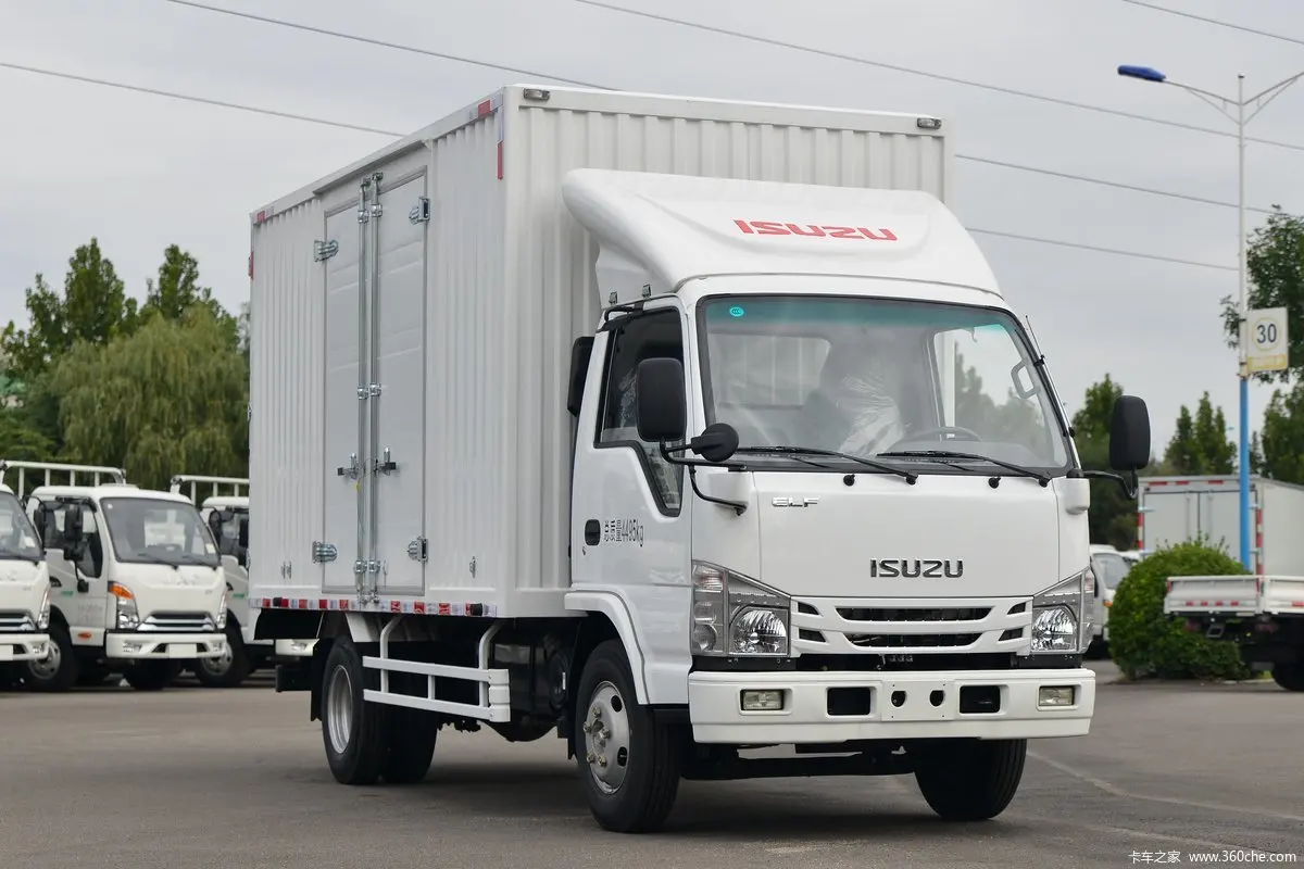 Qingling Isuzu 700P 189HP 4X2 Diesel New Cargo Truck 7.028 Meter Single Row Fence Box Type Body Left Steering Used Condition 4x4