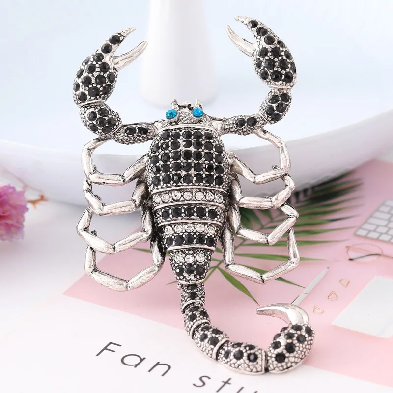 Promotion high quality zinc alloy scorpion keychain  fine quality special keychain
