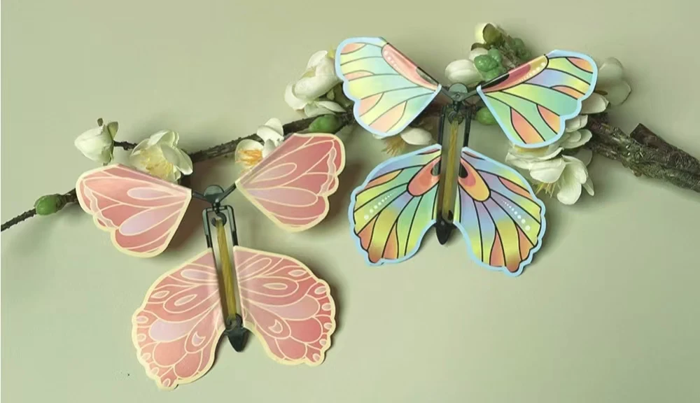 Fashion Creative Butterflies Kids Surprise Toy For Party Decoration Rubber Band Powered Wind Up Magic Fairy Flying Butterfly Toy