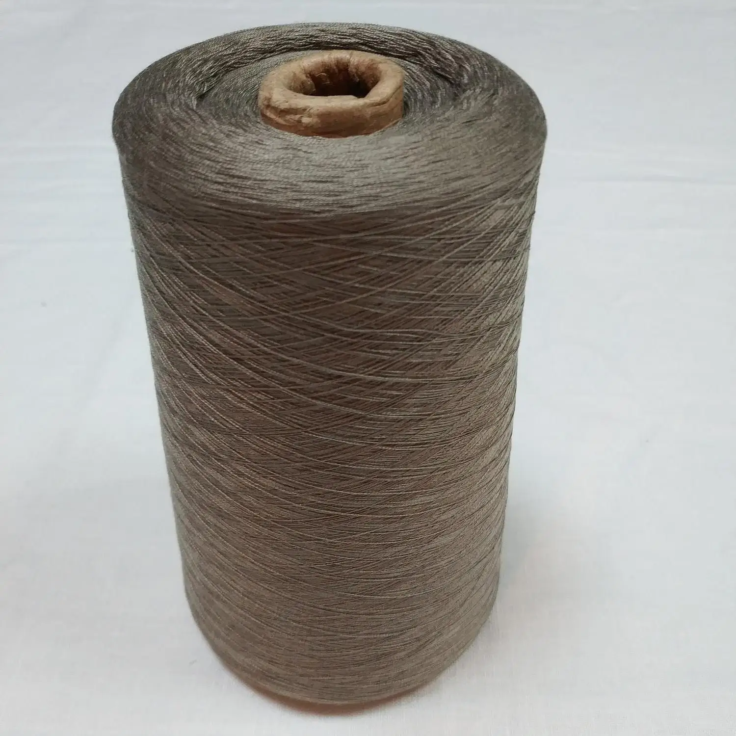 100% Mulberry spun silk yarn,Hot selling, in stock.2/60Nm.Natural fiber, pollution-free