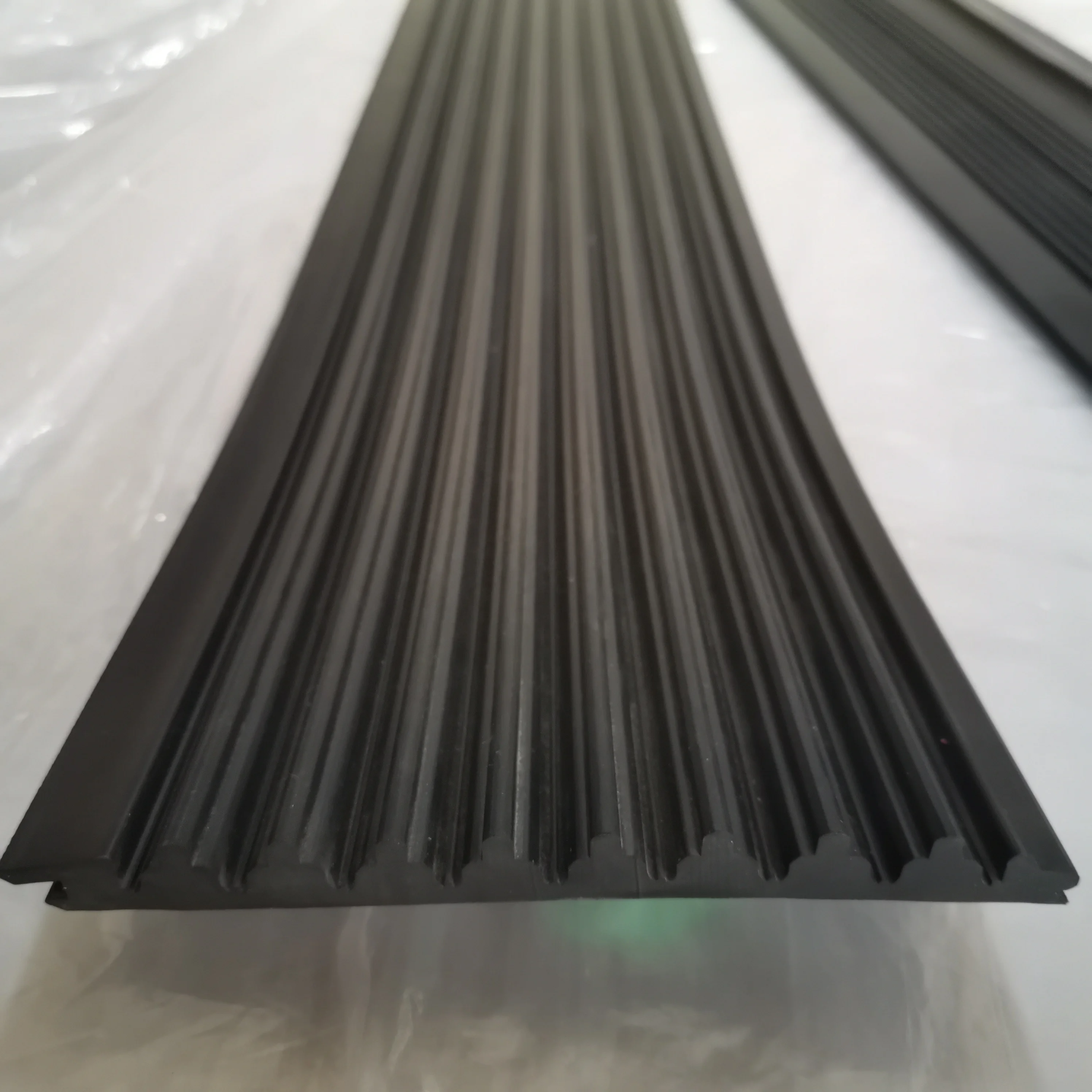 Miner Plastic Rubber Mats Sluice Box Rubber Mat Sluice Box V Ribbed Rubber Mats for Sluice Box