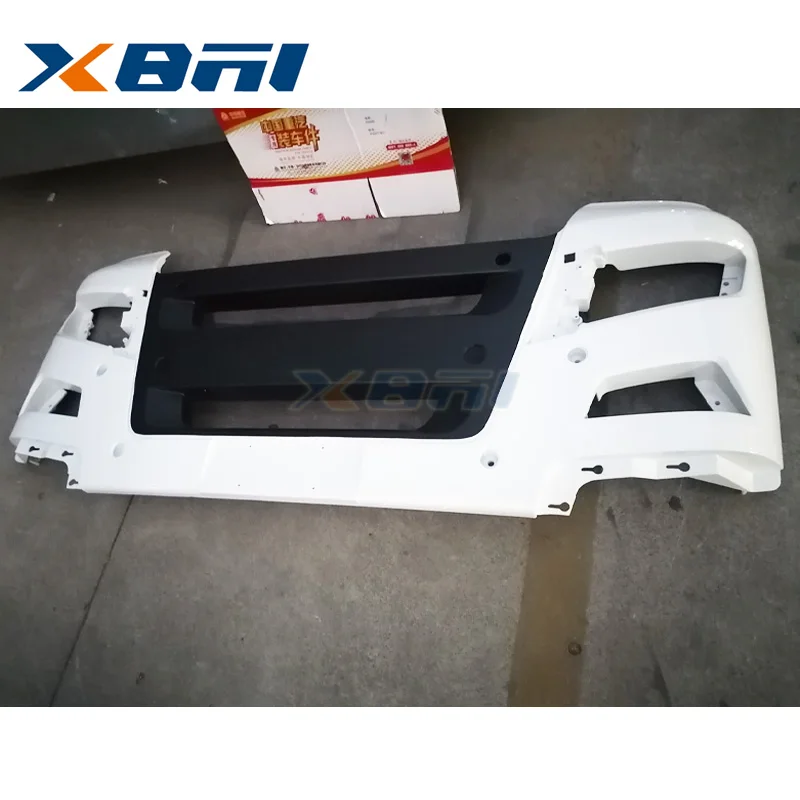 Original bumper for SITRAK c7h bumper assembly Exterior trim parts Overlay 812W41610-0306