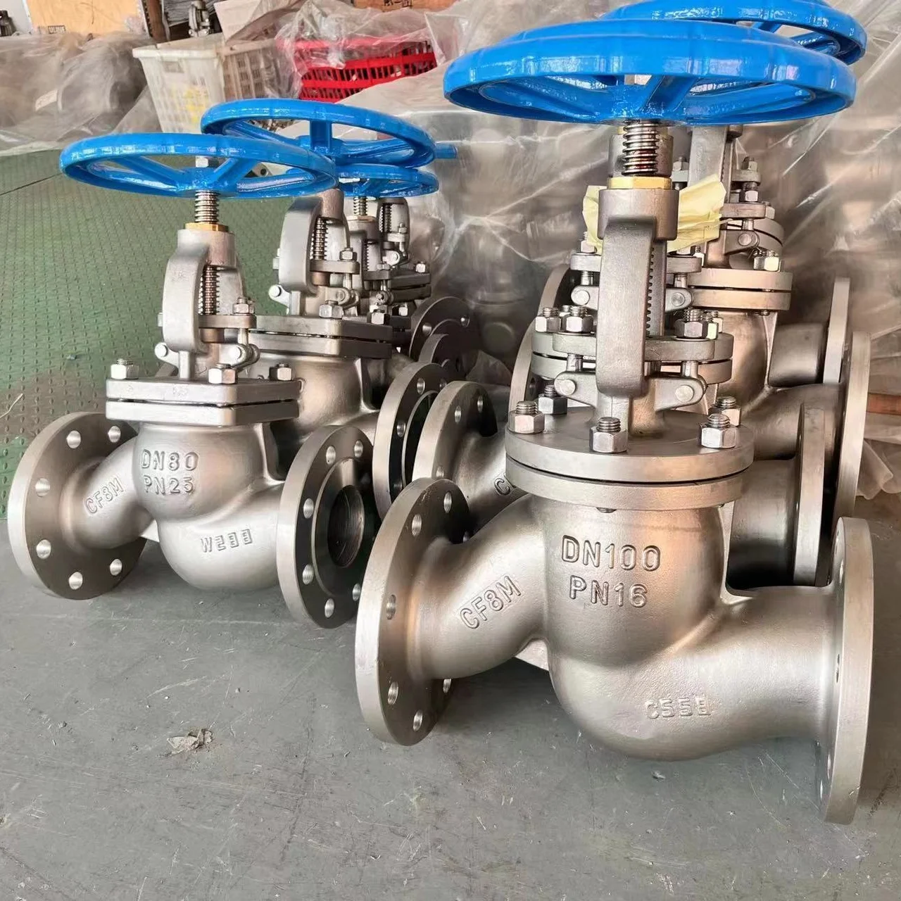 GOST/ANSI Standard Stainless Steel CF8M DN100 PN16 Forged Globe Valve Customizable Material SS/WCB/Cast Iron
