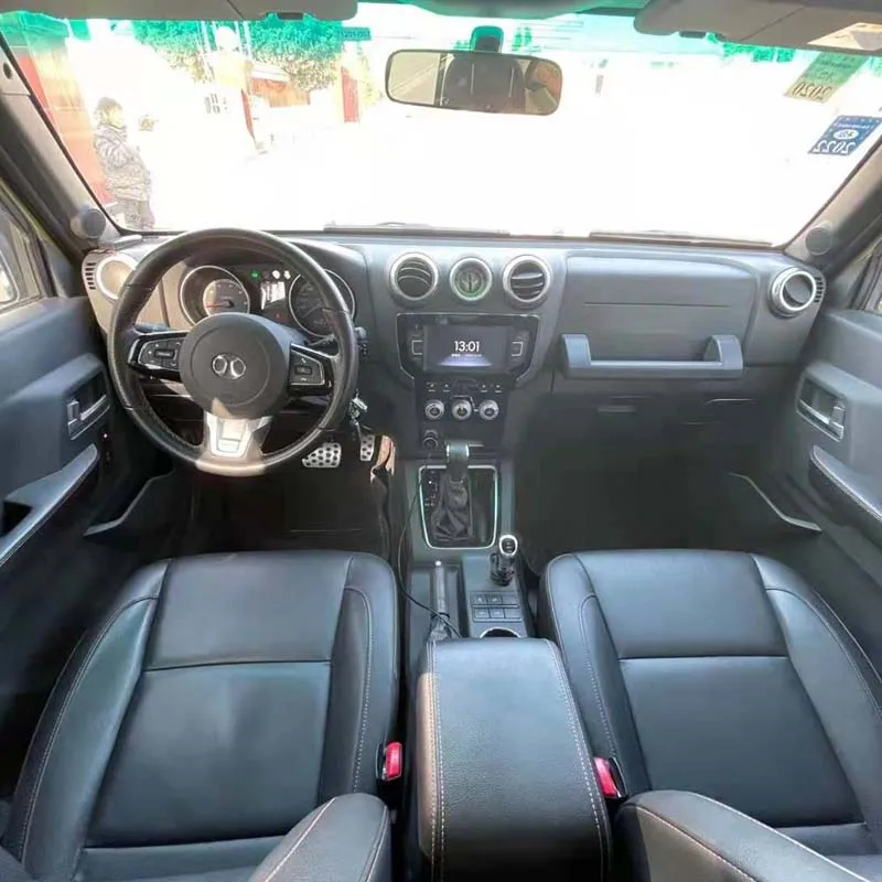  2018 бывший в употреблении внедорожник Beijing BAIC BJ40L 4WD высокое соответствие Euro