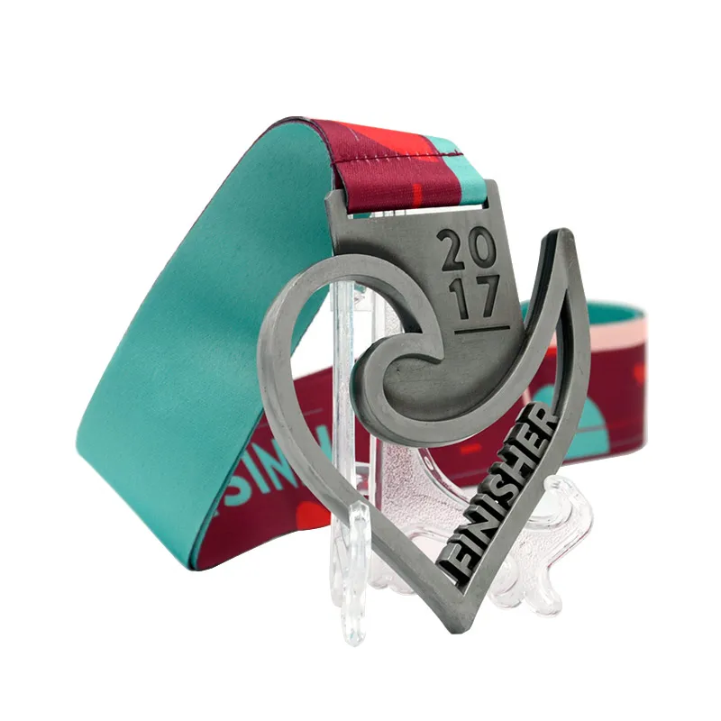 Longzhiyu 15 Years Maker 55K Finisher Medal with Hollow Out Design Half Marathon Medals Custom with Ribbon 2020 Latest Hot Sale