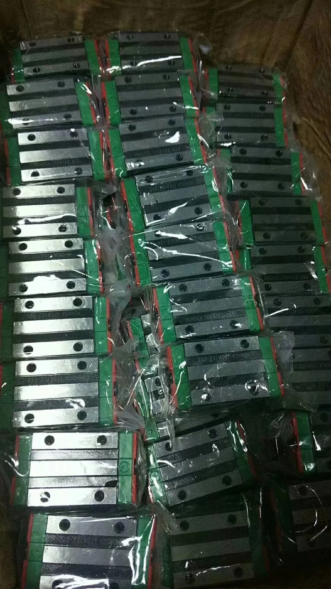  100% оригинальная линейная направляющая и блок HIWIN HGH25CA