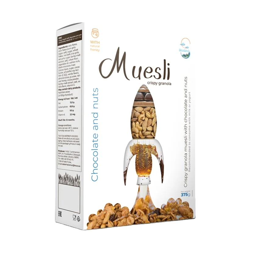 Хрустящие хлопья muesli с шоколадом и орехами для завтрака, гранола