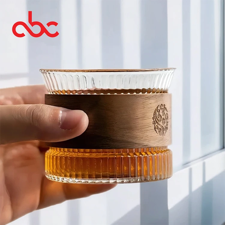 Factory Wholesale Wooden Ring Heat Insulation Hammer Pattern Vertical Pattern Glass Cup Coffee Milk Cup
