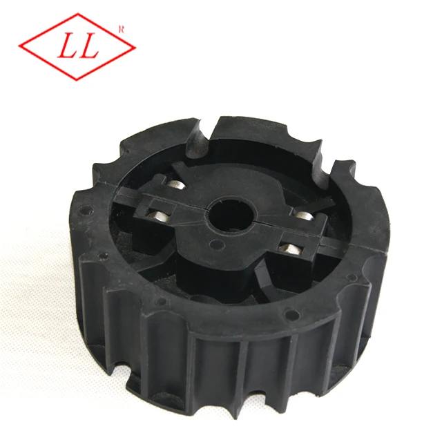 Split thermoplastic molded drive sprockets for 815 and 812 series