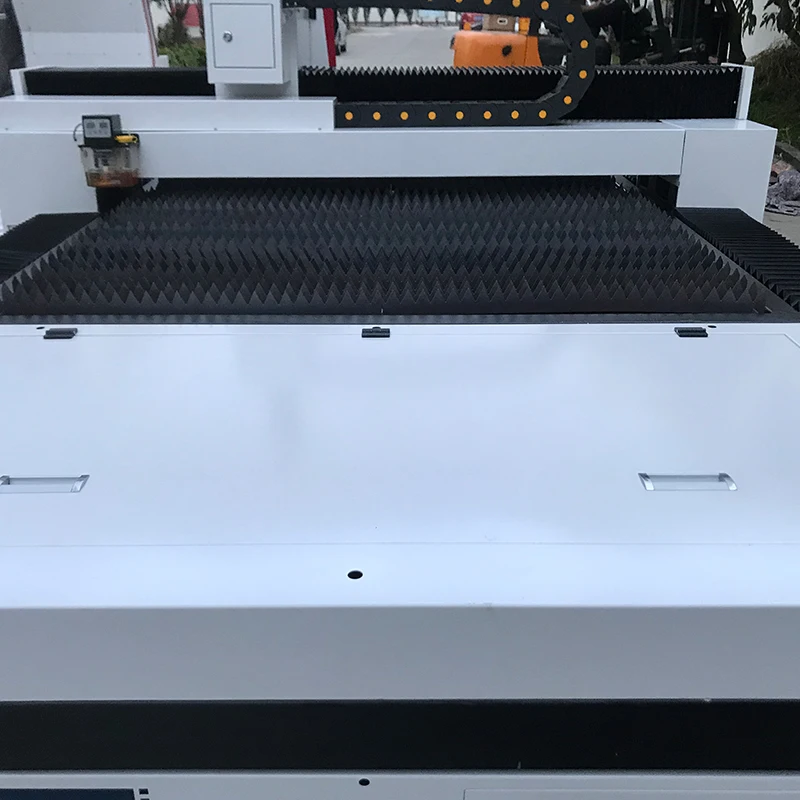 Factory Direct Sales Low Cost Steel Tube And Plate Pipe 3015 Fiber Tube Laser Cutting Machine