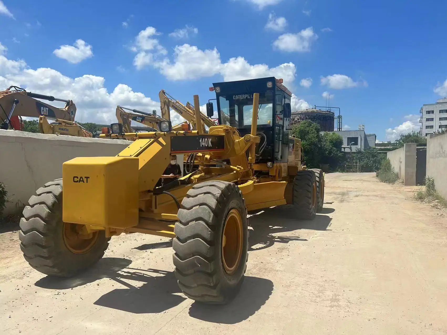 Used CAT140K motor grader high adaptable grading machine Caterpillar 140K reliable construction machinery with long service life