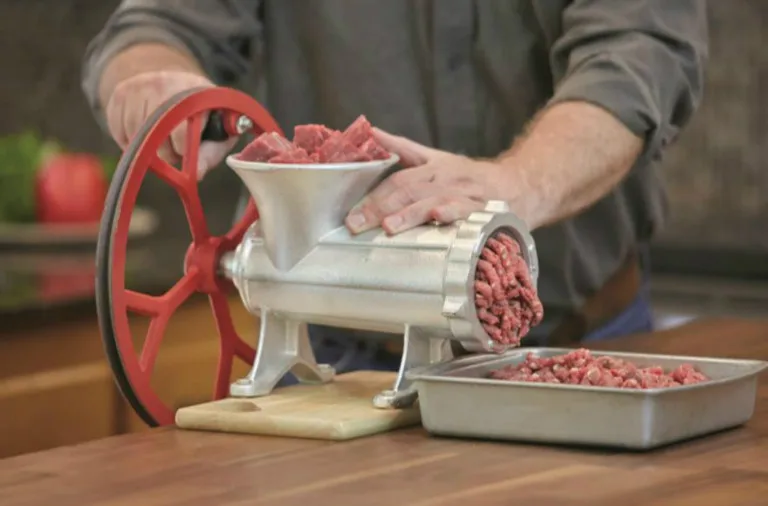 BR041 #32B hand-operate and motor-run meat grinder with pulley