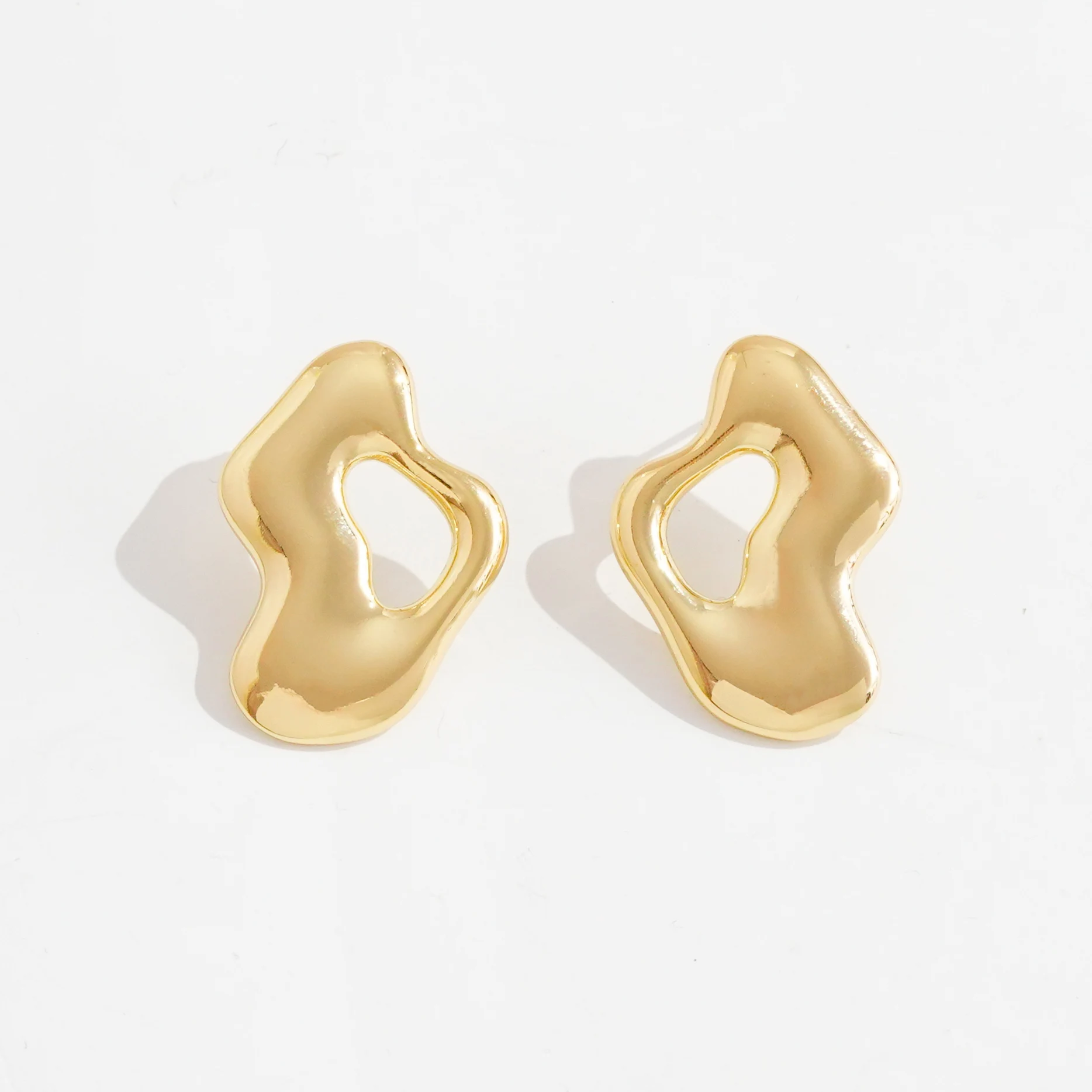 2024 Modern Design Gold Plated Brass Earrings Lady Style Geometric Stud Earrings
