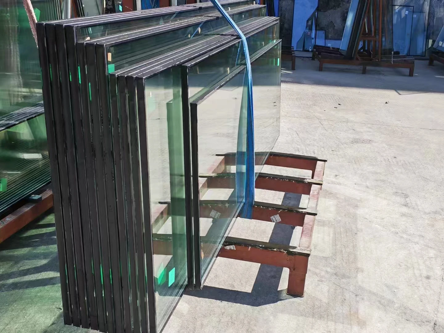 Professional Glass Factory Low-e Insulated Glass For Curtain Wall