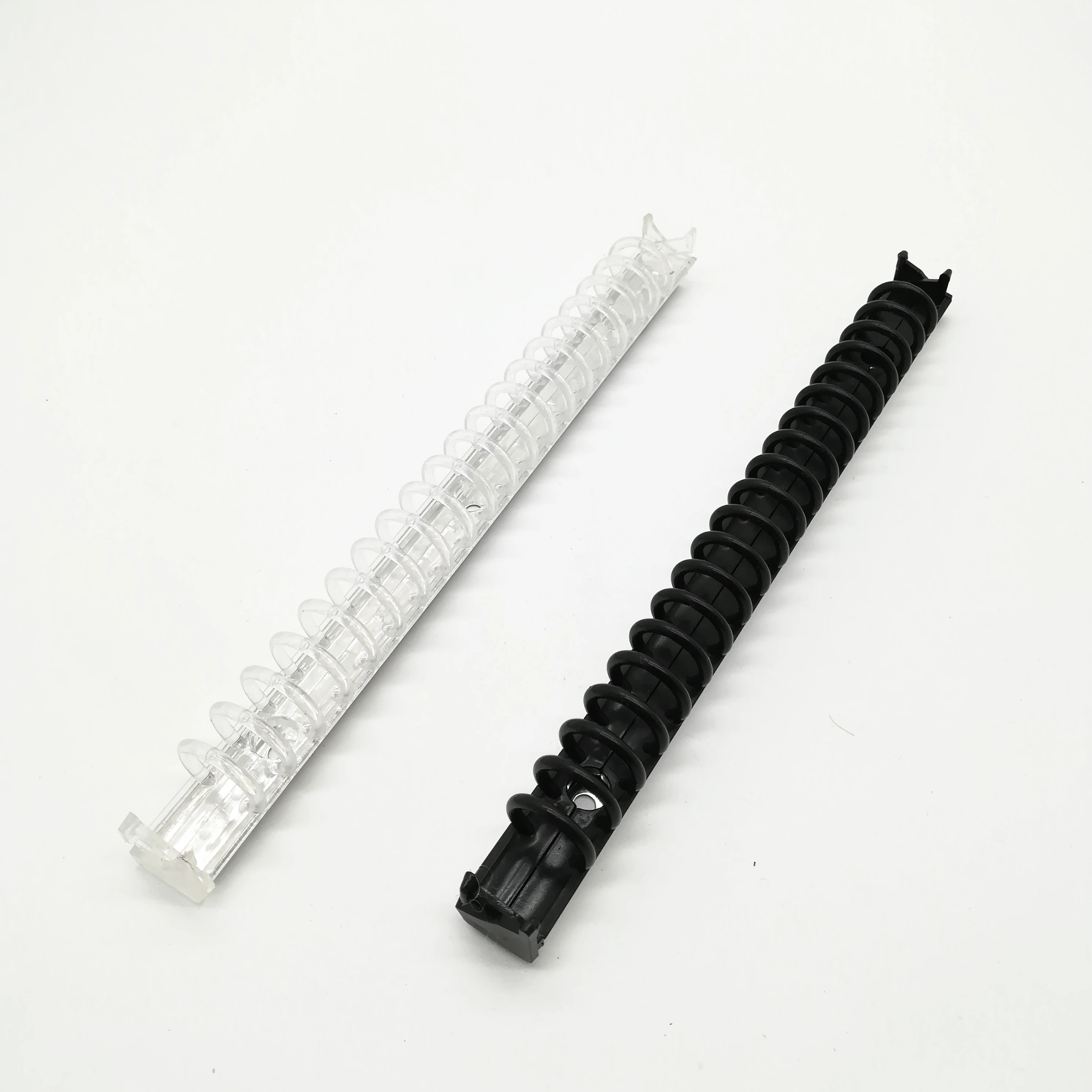 Manufacturers wholesale environmental protection plastic steel 20 hole round custom color binder  clip