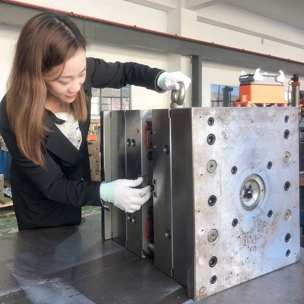 OEM custom precision CNC plastic gears injection molding manufacturer nylon abs rubber injection molded service plastic parts