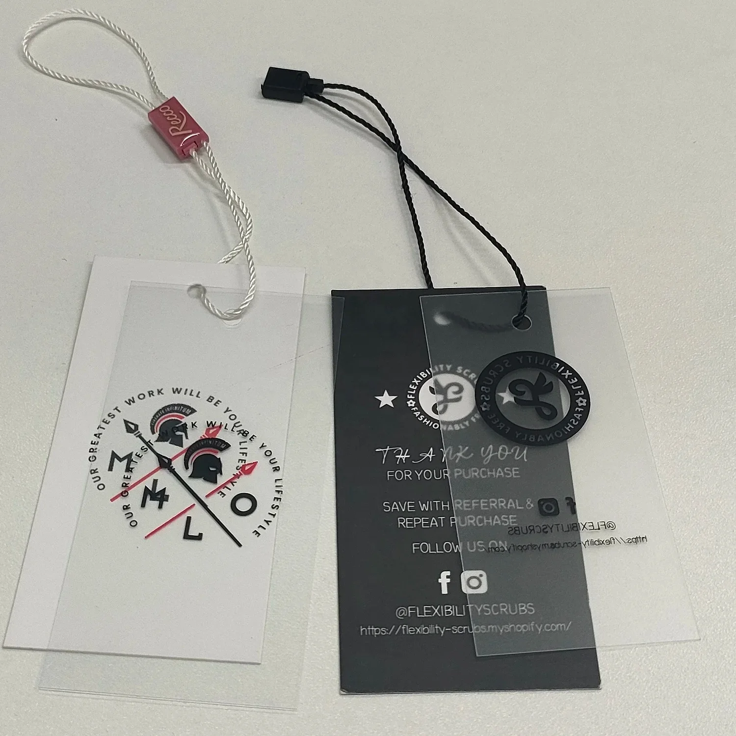 Customized luxury clothing tags clothing labels with printed name logo plastic tags with rope paper tags backpacks own logo