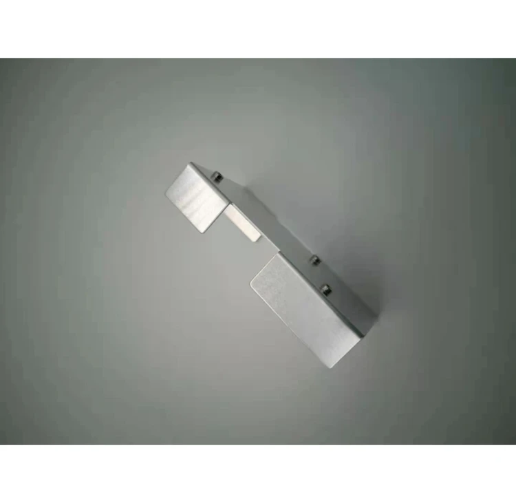 Custom Length Silver Heat Sink Heat Conduction Computer Case CNC Machining Aluminum Heat sink