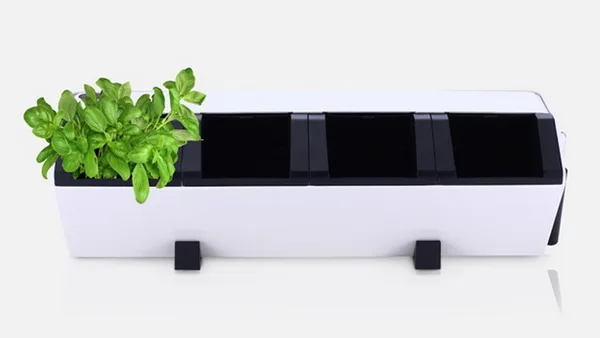 2021 Greensun hot sale vertical garden planter wall planter HydroFalls