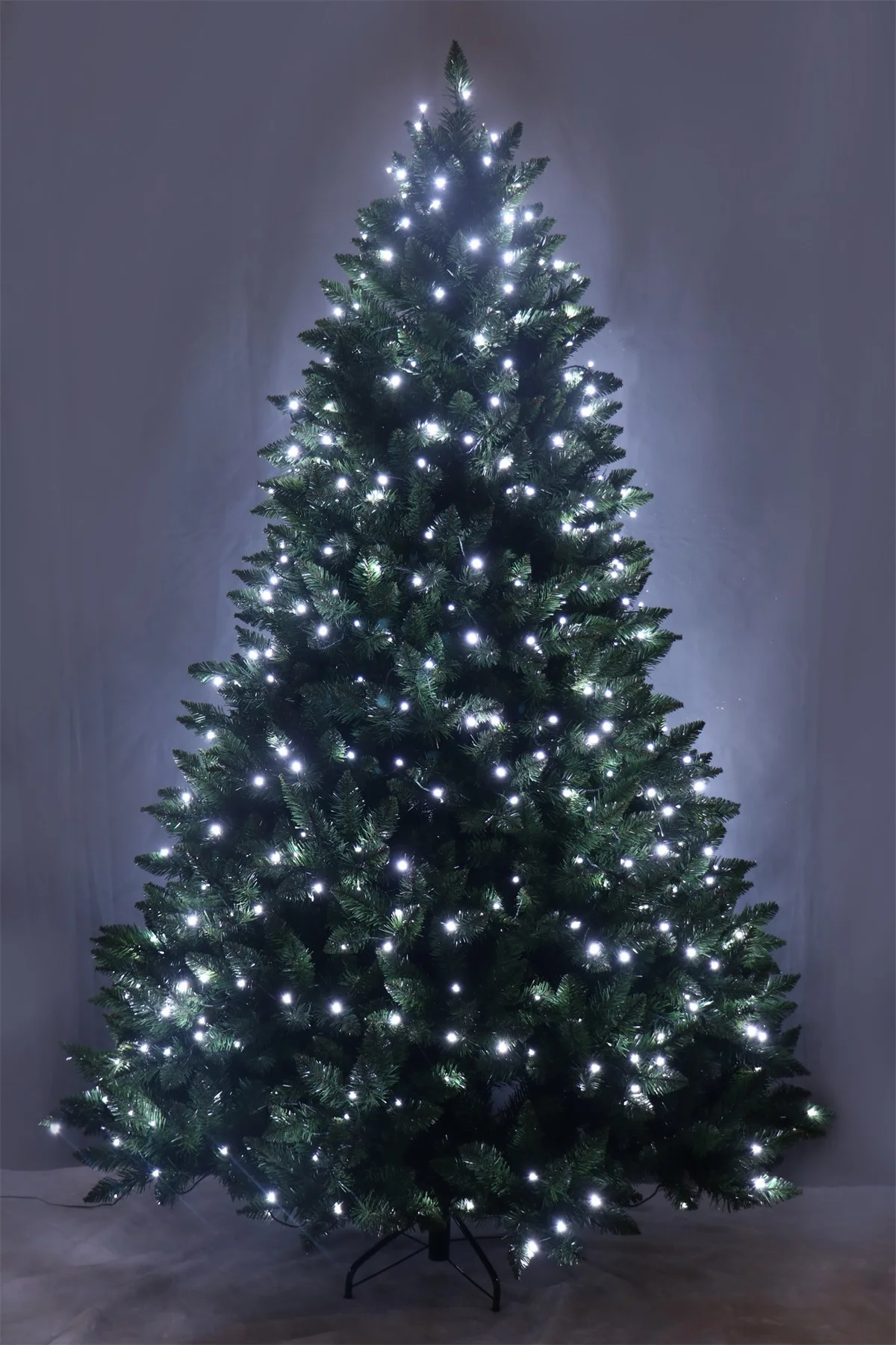1.2m/1.5m/1.8m/2.1m/2.4/2.7m/3m PVC and PE mixed  Pre lit LED Artificial Christmas Tree Holiday decorations Christmas