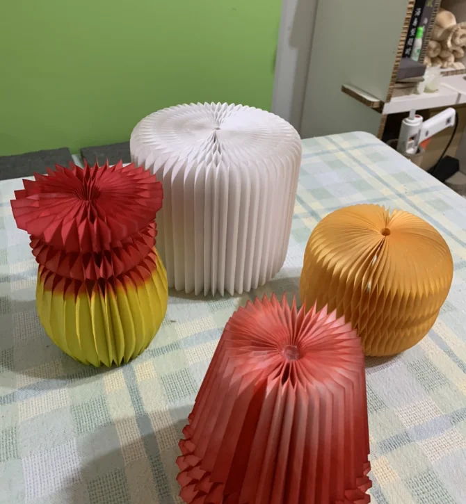 Folding lamp shade lamp cover