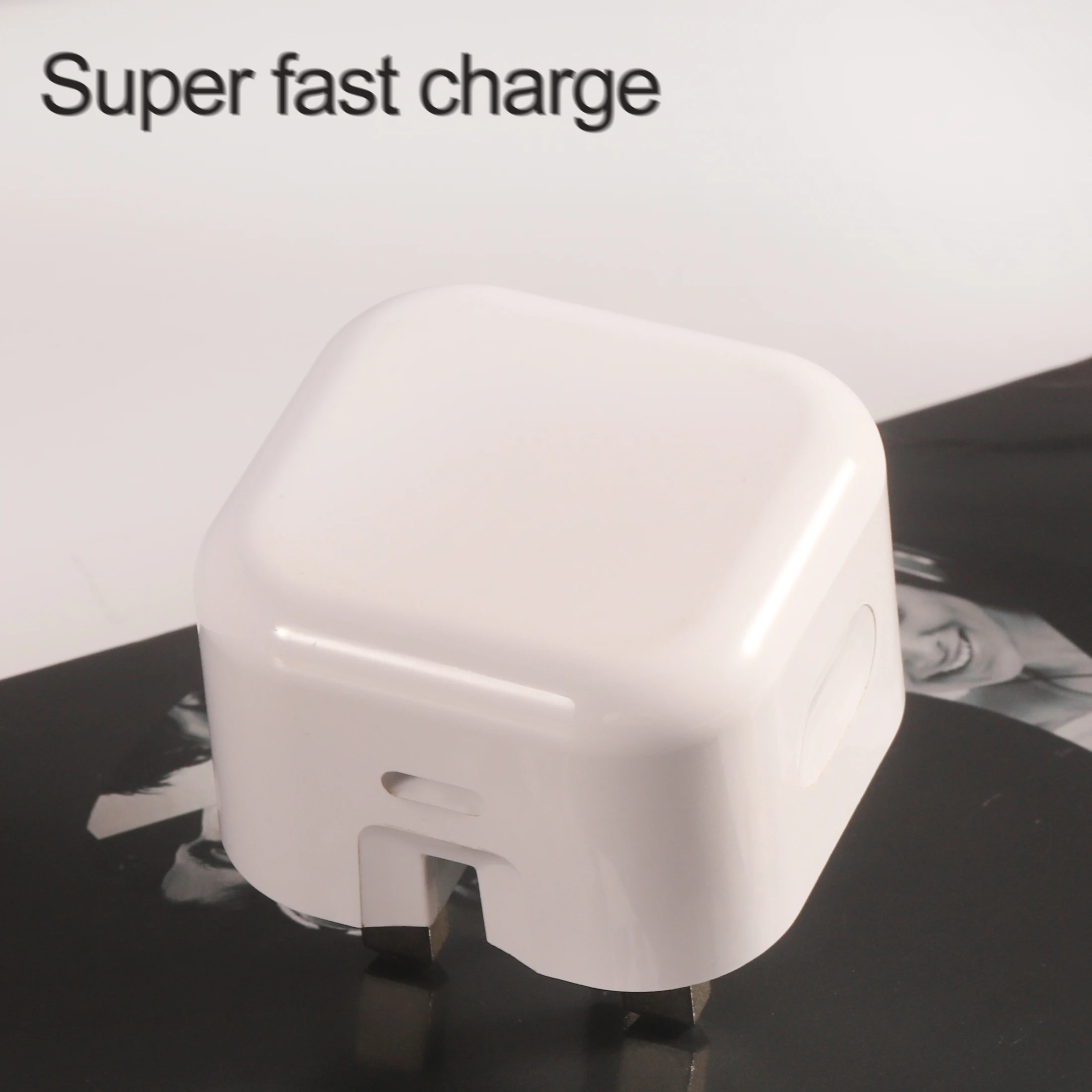 UK Plug 5W/12W/20W Charger PD Fast power Charging USB C Power Adapter 5V/3A 9V/2.22A for iPhone charger