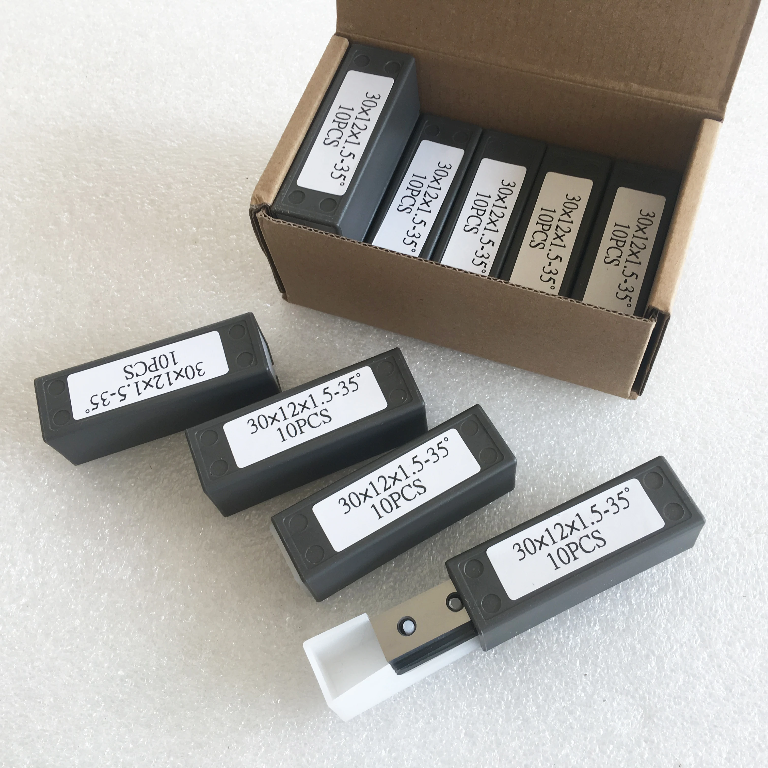 30*12*1.5mm Tungsten carbide woodworking planer blades for industrial wood spiral cutter