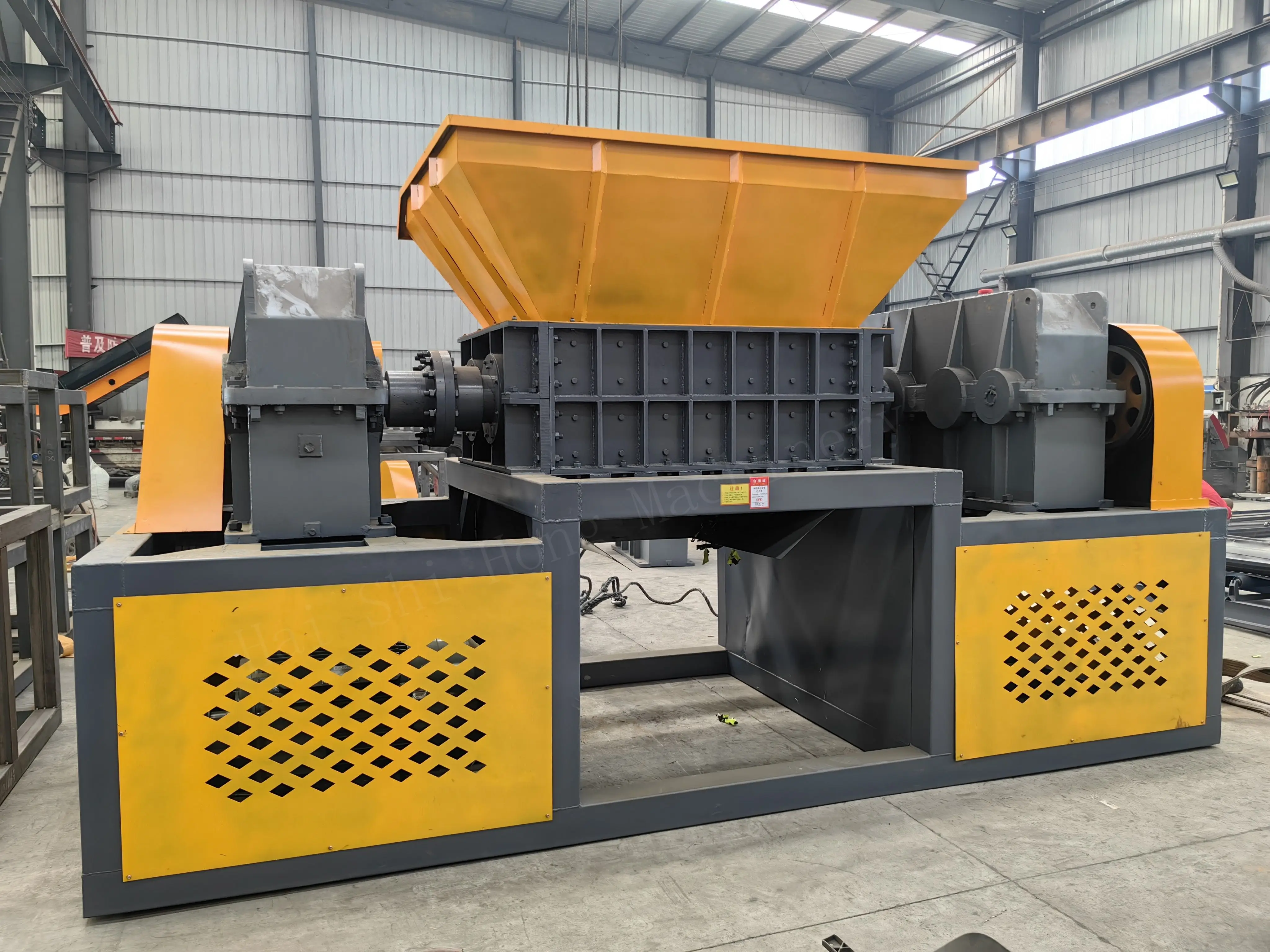 Automatic twin-shaft wood pallet wood garden tree shredder shredder machine for shredding wood