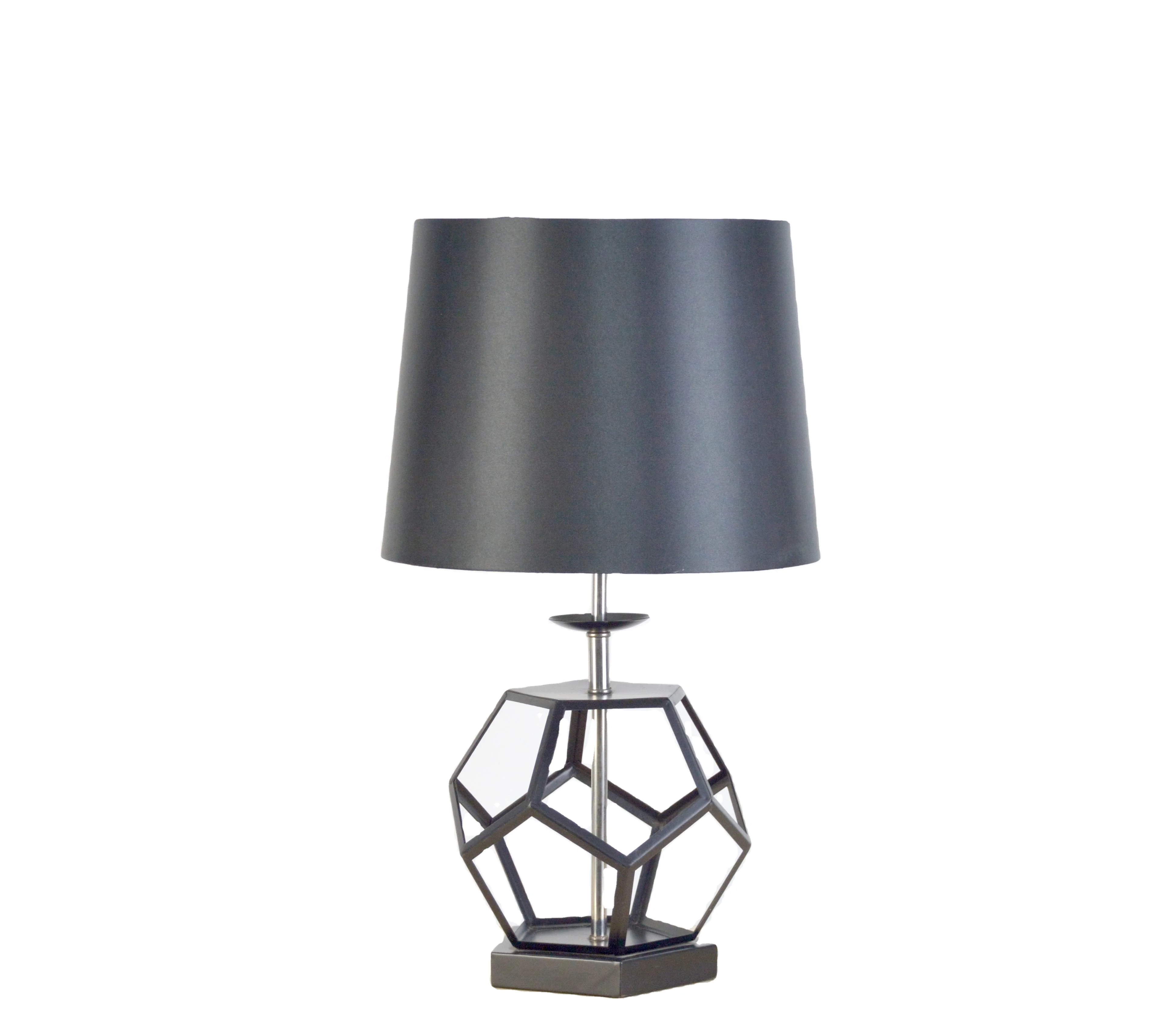 Long-Lasting Geometric Base Antique Metal Structure Design Table Lamps