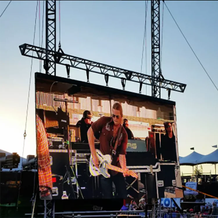 Outdoor waterproof P3.91 led screen display advertising board IP65 LED billboard Rental Led Screen Display