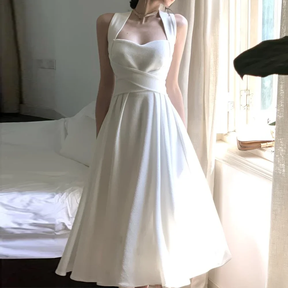 Женское атласное платье