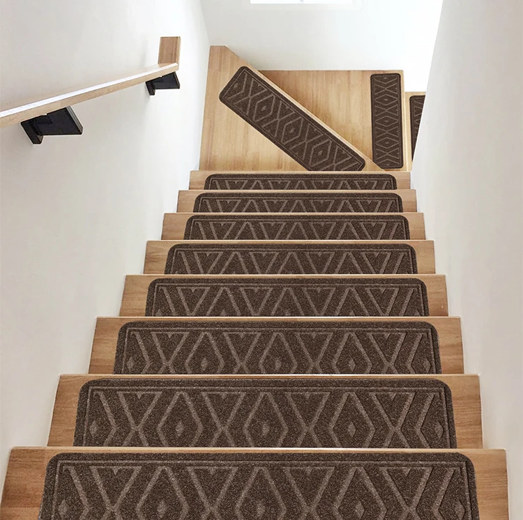 Wholesale modern design Nonslip self adhesive stair carpet mat pvc backing black non slip stair step mat