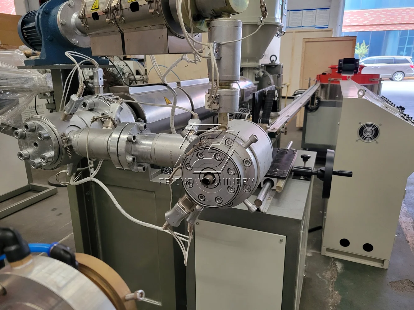 PE Agricultural Irrigation Equipment Water Emitting Pipe Production Line