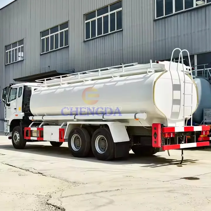 China New Used 6*4 Diesel Sinotruk Howo NX Hohan 20000L Liters 20 25 M3 CBM Capacity Oil Tanker Trucks Fuel Tank Truck Price