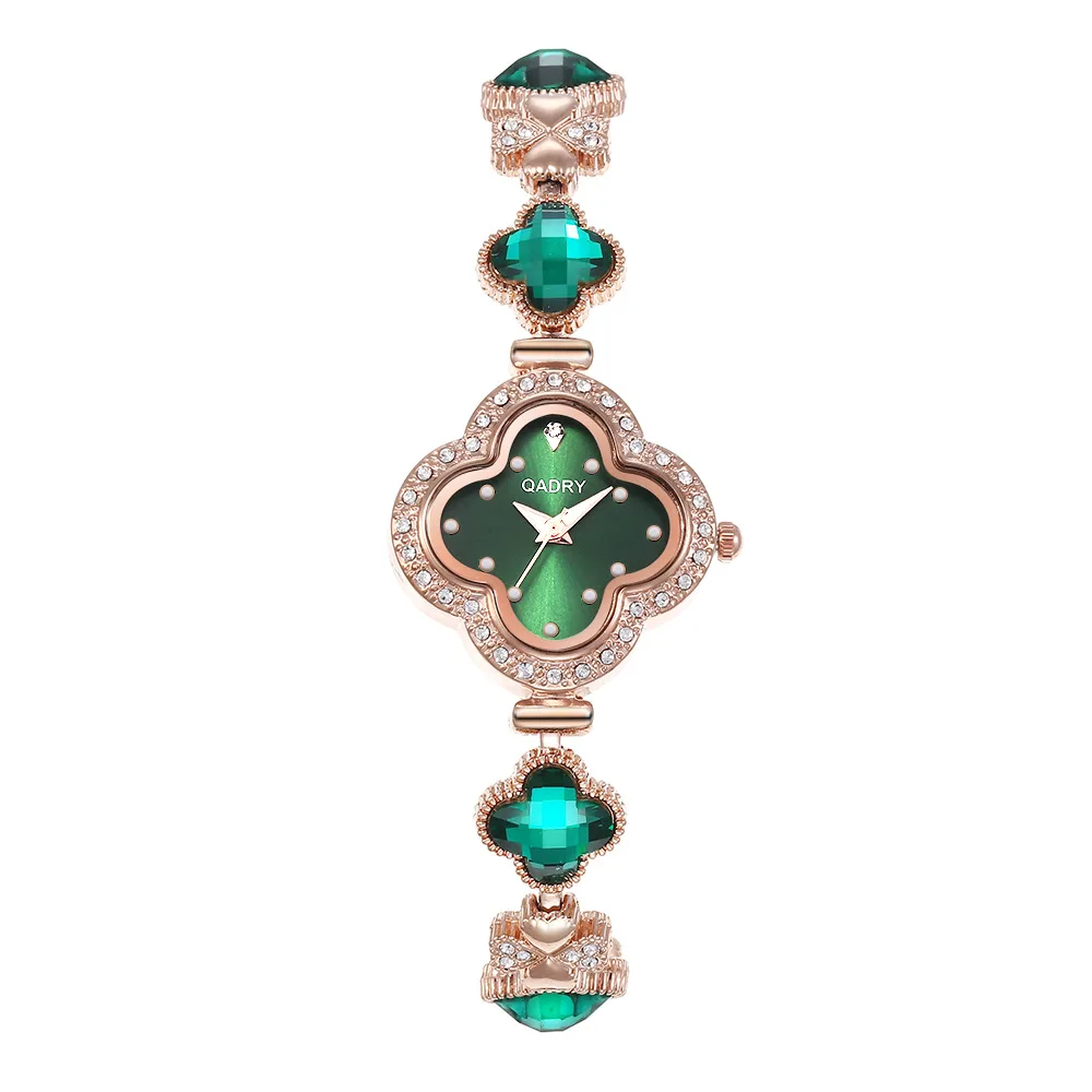 Hot Selling Ladies Watch Elegant Classic Four Leaf Clover Bracelet Adjustable Fashion Quartz Movement Leather Glass Business