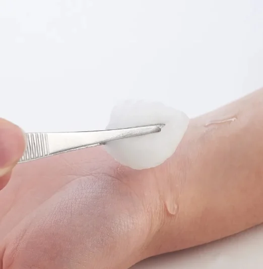 Hot sale professional 100% Pure Cotton Sterile Absorbent Gauze Cotton Balls Surgical Hygiene Medical Cotton Balls