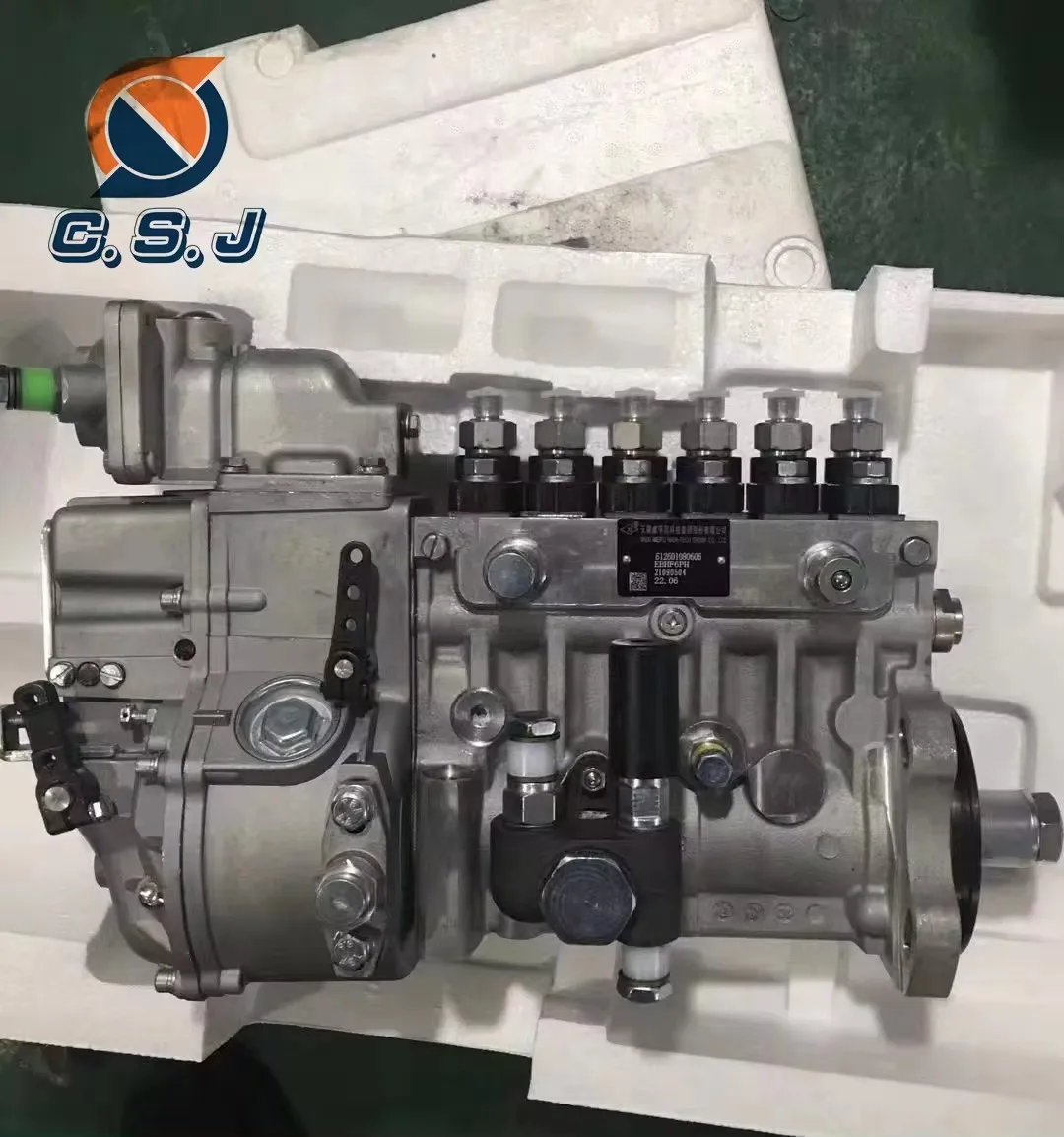 Fuel Injection Pump 6PW142 612601080606 BP12R4 1001100066 612601080575 100110006502 VG1560080021 For Diesel WD615 Engine