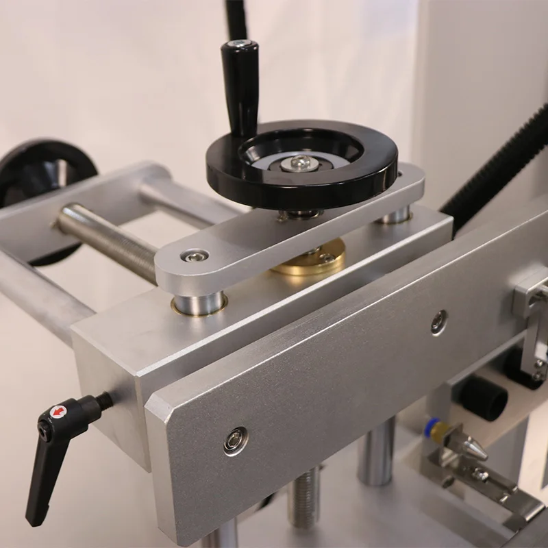 Eye black full automatic rotary positioning mark acquisition associated integrated equipment UV laser marking machine