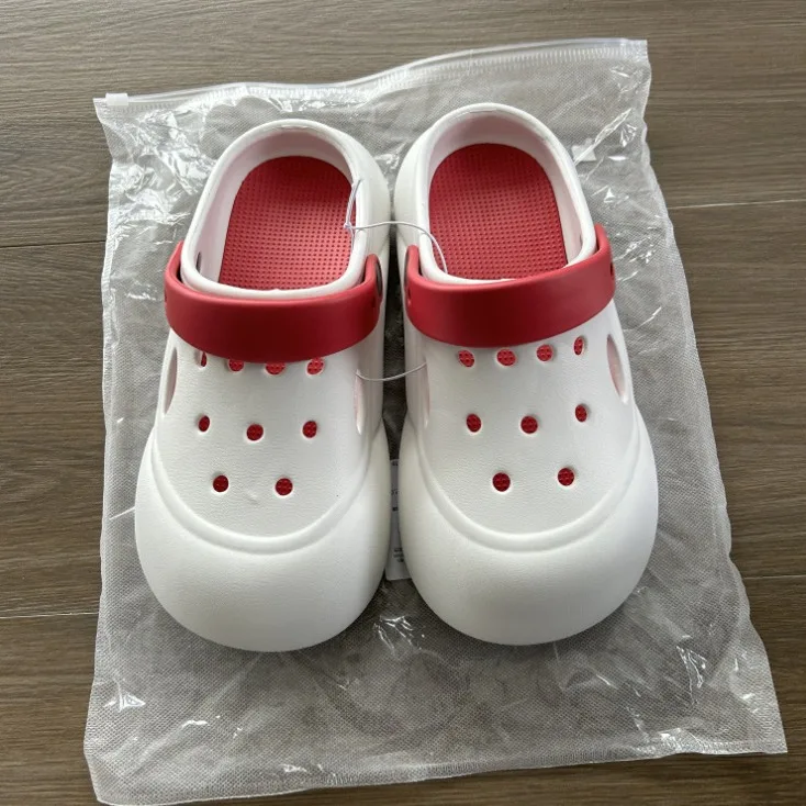 Removable Hole Shoes Women Wear Anti-skid Thick-soled Heightened Fashionable Sandals Slippers for Girl