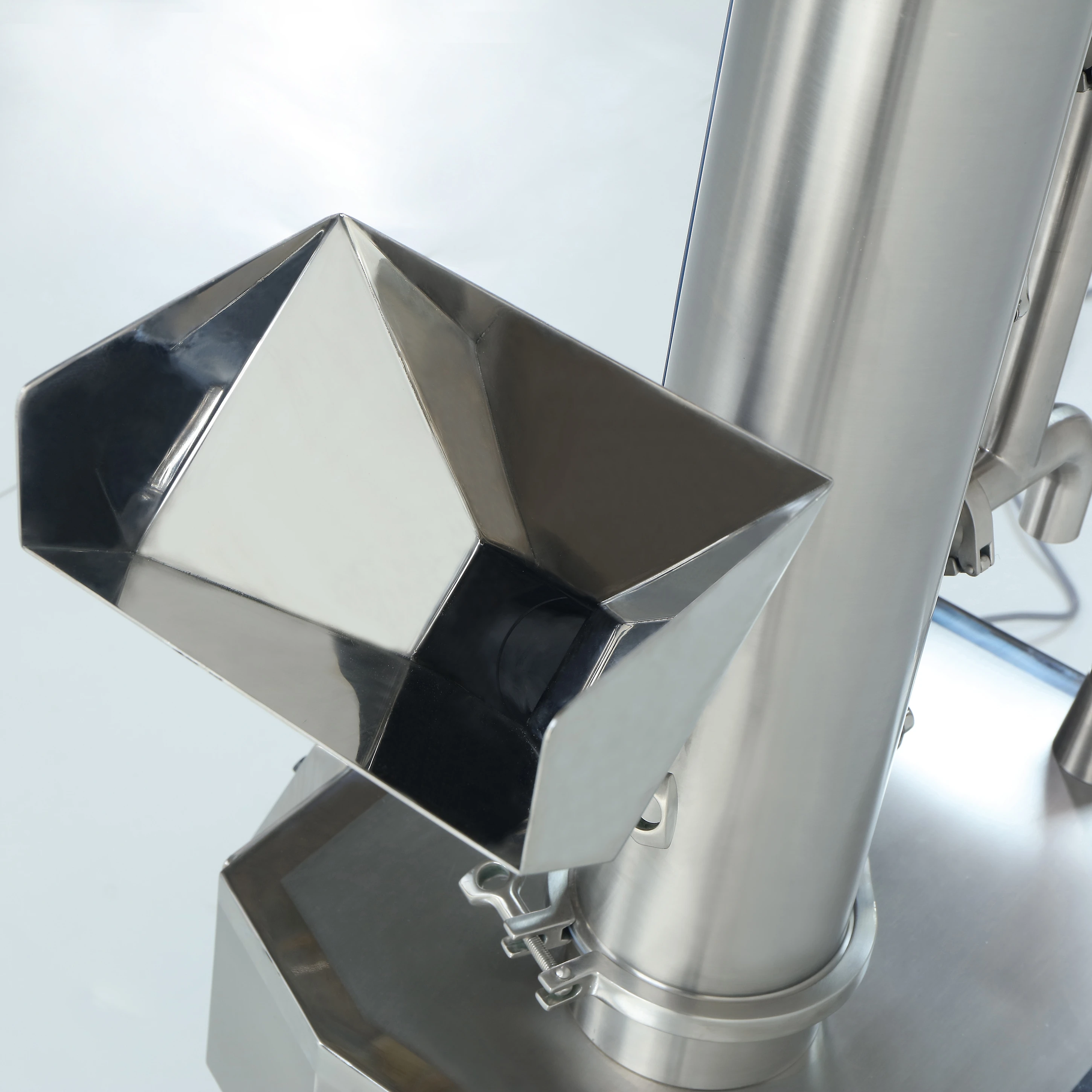 High Efficiency Vertical Capsule Polishing And Sorting Equipment Capsule Polisher With Sorter LFP150