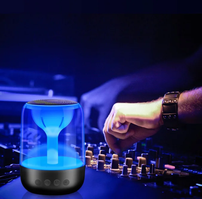 Colorful Outdoor LED C7 Speaker Audio Dropshipping Products Mini Speaker Portable Speakers With Smart Led Lighting