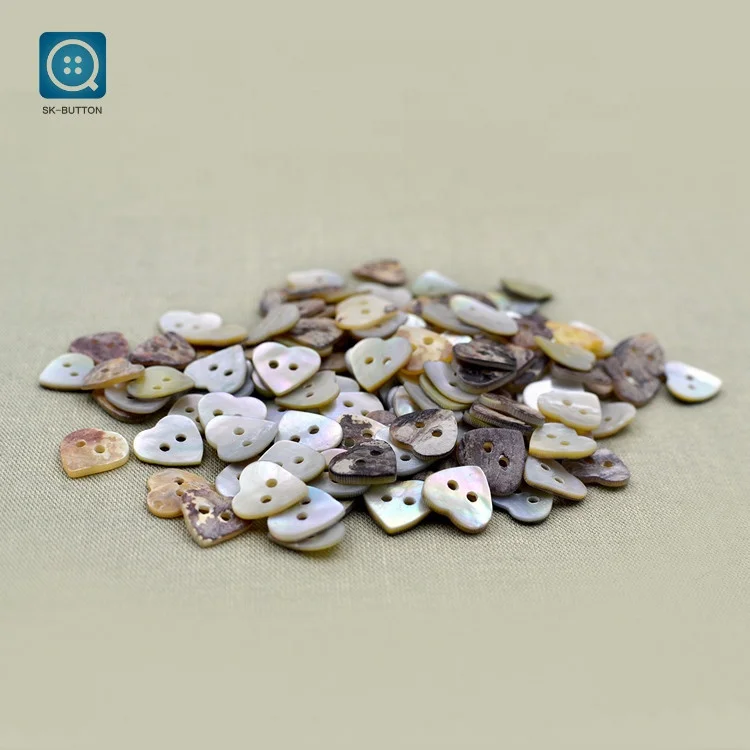 High Quality 2 Holes Japanese Heart-shape Mars Shell Button