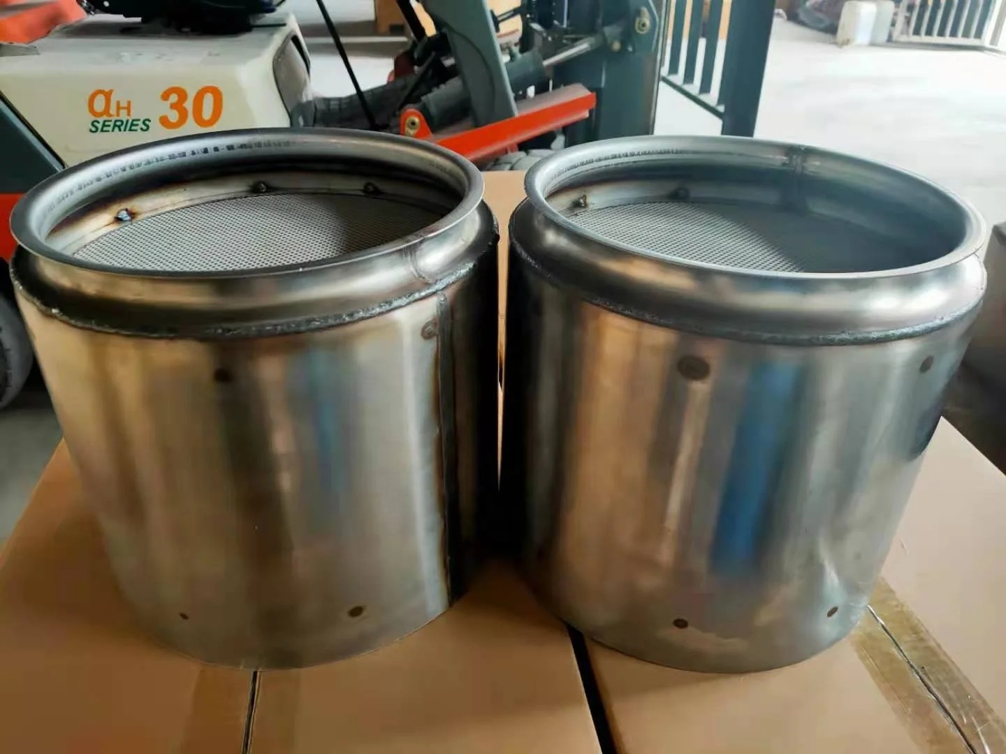 Cordierite and Sic DPF Diesel Particulate Filter( Ready to sell DPF)