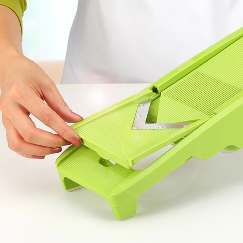 Low Price Stainless Steel Ergonomic Green Manually Fruit  Adjustable Slice For Household Plastic Kitchen Slicer