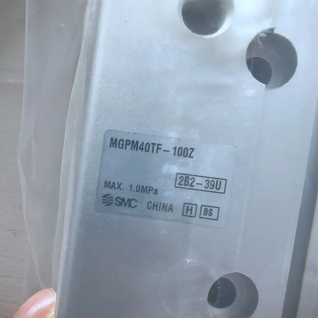 100 New Original SMC  MGP-Z Series Pneumatic MGPM40TF-100Z  Compact Guide Cylinder Slide Bearing Three Piston Rod Double Acting