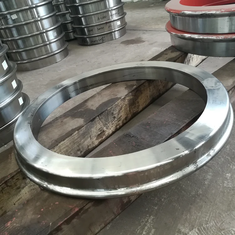 Resilient railway wheels and tyres for light rail vehicles and street car